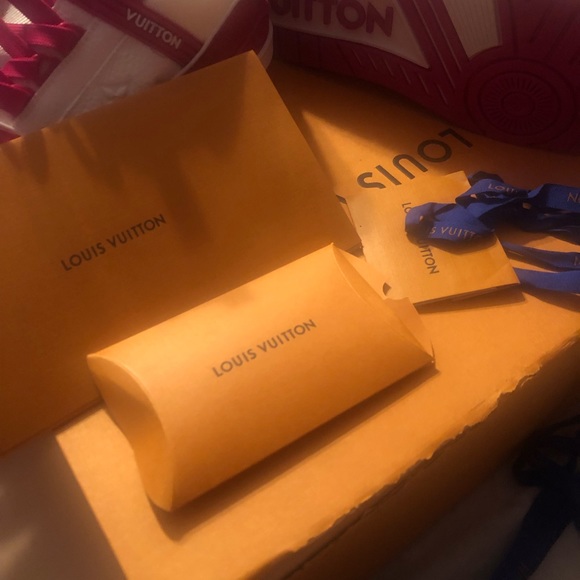 Authentic Luis Vuitton trainer sneakers - Picture 15 of 15